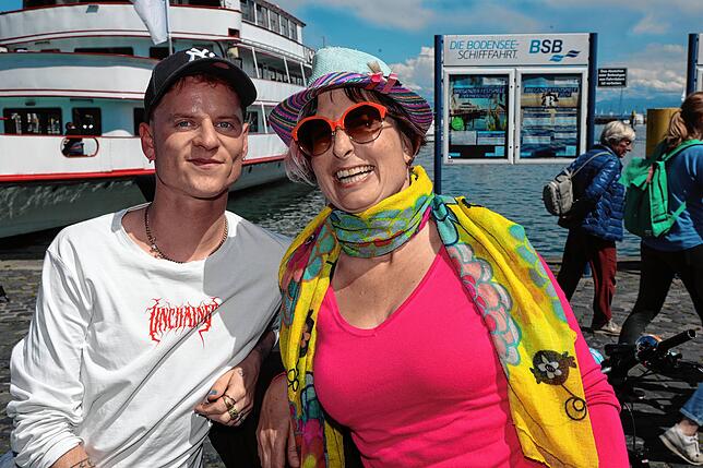 Bild 27: Internationale Bodenseewoche 2024: Entlang der Konstanzer Hafenmeile flanieren die Besucher