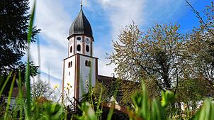 In der Kirche St. Leodegar in Friedingen wird erstaunlich offen, modern gesprochen. Das hat die Kirche auch nötig, wenn sie jüngere ...