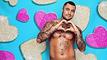 Danilo Cristilli, hier beim Fotoshooting für die Fernsehsendung Love Island VIP, wechselt zum ESV Südstern Singen.