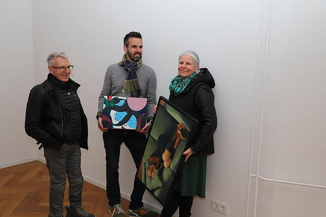 Wolfgang Münst und Stephan Tögel (beide Crescere-Stiftung Bodensee, von links) sowie Kuratorin Jana Mantel freuen sich auf die ...