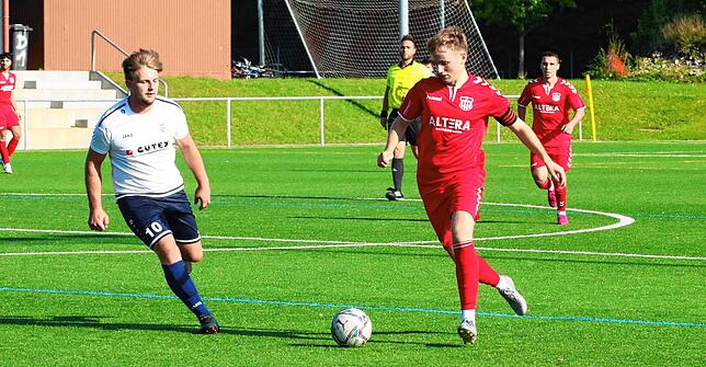 Bild 20: FV Lörrach-Brombach U23 feiert beim 3:0 gegen den FC Schlüchttal seinen zweiten Sieg in Folge &ndash; und wir haben die Bilder