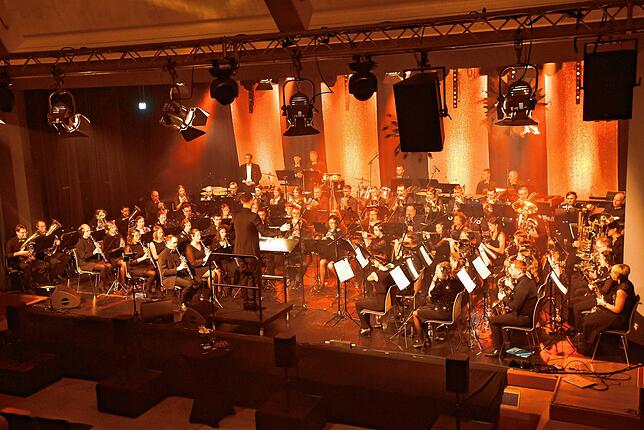 Bild 21: Herbst-Live-Show der Stadtmusik