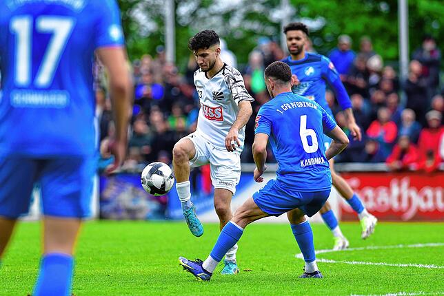 Bild 20: Unsere Bildergalerie vom packenden Oberliga-Duell zwischen dem FC 08 Villingen und CFR Pforzheim