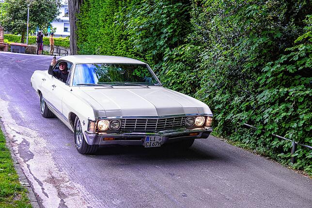 Bild 5: Oldtimerparade in Friedrichshafen lockt zahlreiche Zuschauer – exklusive Bilder!