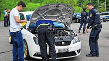 Während der vier Öffnungstage der Tuning World Bodensee kontrollierte die Polizei 521 Fahrzeuge auf ihre Verkehrssicherheit und ...
