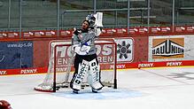 Joacim Eriksson wird am Samstag in Kloten im Tor stehen. Am Sonntag beim Spiel in Schwenningen wird Michael Bitzer das Tor hüten.