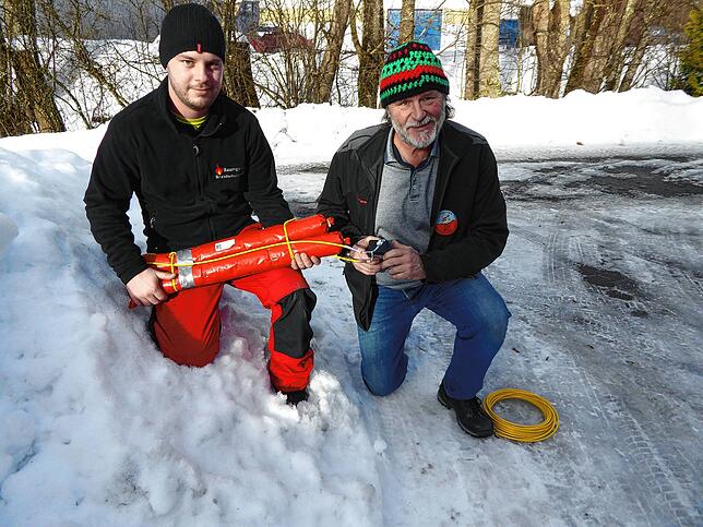 Die Allgäuer Lawinensprenger: Mirko Hieble (links) und sein Onkel Gert Baumgartner.