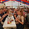 Ein Festzelt wird es beim diesjährigen Winzerfest in Erzingen nicht mehr geben. Im Bild die Weihenhoheiten mit Ehrengästen. (Archivbild ...