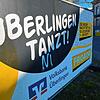 Trotz fragwürdiger Rechtschreibung gibt dieser modifizierte Aufsteller eine Einschätzung zu den Tanzmöglichkeiten in Überlingen. Aber ...