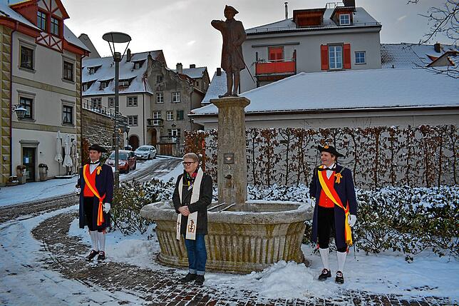 Mitten in der historischen Altstadt, am Olberplatz als zentralem Platz, gegenüber der Traditionsweinstube „Renker“ steht der ...