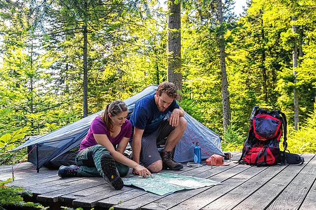Ein Trekking-Camp ist eine legale Möglichkeit in der freien Natur zu campen.