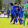 Im vergangenen Sommer jubelte der FV Möhringen (blaue Trikots), während der TSV Aach-Linz in der Bezirksliga blieb.