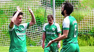 Bild : SV Waldhaus II gewinnt Kellerduell gegen DTFV Bad Säckingen mit 2:1 – und wir haben Fotos!