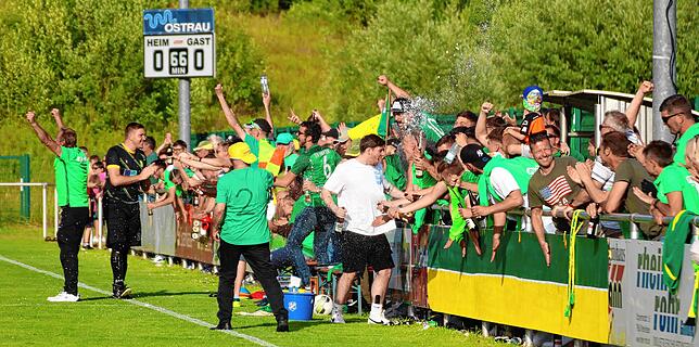 Bild 1: SV Herten II gewinnt Spitzenspiel beim SV Karsau mit 2:0 &ndash; und wir haben Bilder!