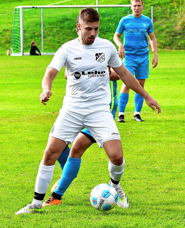 Saisonpremiere: Erstmals lief Niclas Markanic – hier ein Archivfoto – für den FC Schönau auf und erzielte beim 2:1-Sieg gegen den FC ...