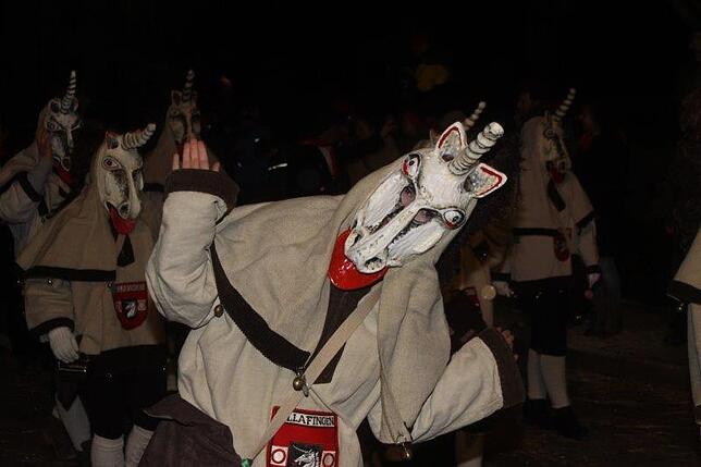 Bild 10: Bilder des große Narrentreffen der Kuhsattler in der Gemeinde Hohenfels &ndash; Teil 1