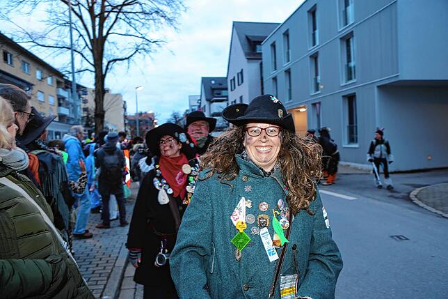 Bild 47: In Petershausen steht der Narrenbaum! Alle Fotos vom Freitagabend