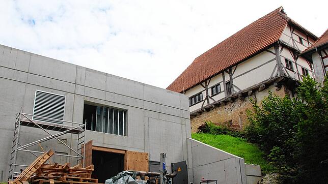 Die neue Wärmezentrale in der Museumsgasse, unterhalb des Alten Hauses soll im nächsten Monat in Betrieb gehen.