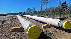Bei Albbruck hat am 17. März die Verlegung der Wasserstoffleitung H2@Hochrhein begonnen. Die 58 Kilometer lange Pipeline reicht von ...