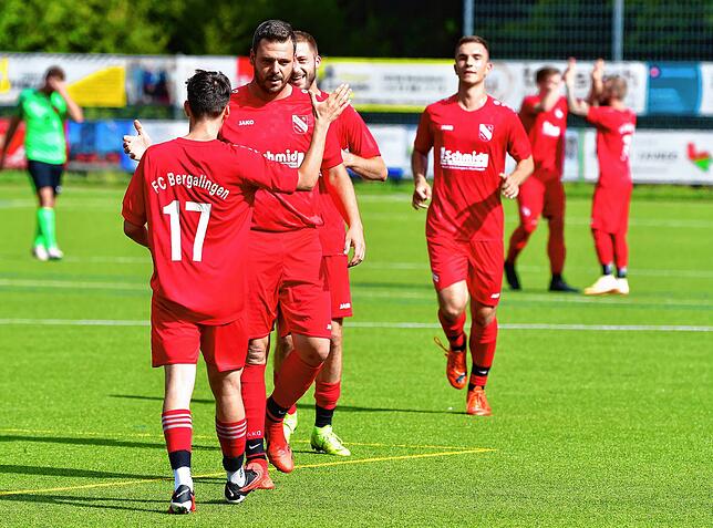 Bild 1: FC Bergalingen besiegt den SV Unteralpfen klar mit 4:0 &ndash; und wir haben Bilder!