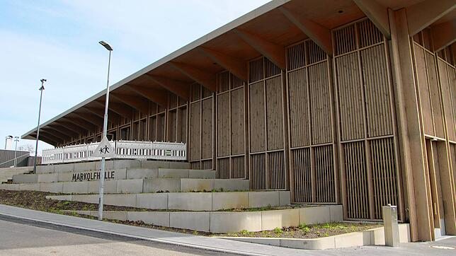 Die Markolfhalle in Markelfingen: Hier gelten, wie in allen anderen Radolfzeller Hallen, künftig neue Regeln beim Bezahlen für die Vereine.