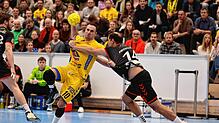 Christos Erifopoulos (am Ball) und die HSG Konstanz gingen am Freitagabend beim Heimspiel gegen den ASV Hamm-Westfalen leer aus.