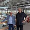 Lichtdurchflutet: Die neue Bürolandschaft mit zwei Ebenen bietet jedem, der hier arbeitet, einen Fensterplatz. Daniel Kittner (links), ...