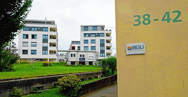 Nach dem neuen Wohnquartier an der Anna-Zentgraf-Straße (Hintergrund) sollen auch der Bestand der BGÜ am Hildegardring (vorn) an die ...
