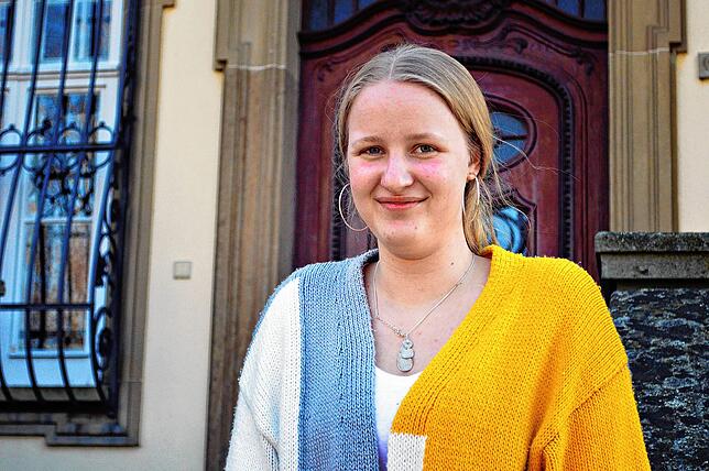 Das soziale Engagement hat Laura Schell von ihrer Mama, die als Krankenschwester arbeitet. Mit ihrer Ausbildung zur Pflegerin möchte die ...