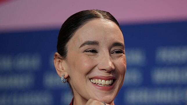 Die Schauspielerin Sibel Kekilli ist mit dem Verdienstorden des Landes Baden-Württemberg ausgezeichnet worden - nicht nur für ihre ...
