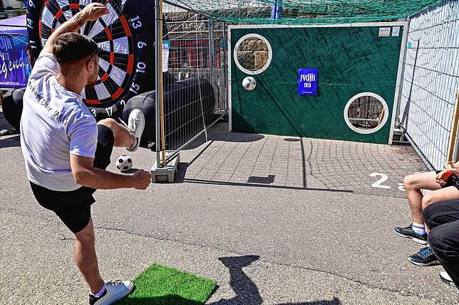 Bild 8: Tausende feiern beim Stadtfest