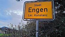 Traurige Gewissheit in Engen: Am Dienstagvormittag ist ein 55 Jahre alter Mann bei einem schweren Arbeitsunfall gestorben.