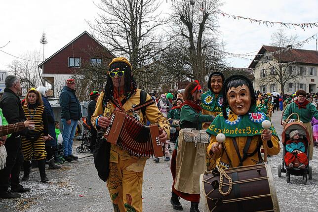 Bild 44: Die schönsten Bilder vom Jubiläumsumzug der Sunnelöscherzunft