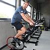 Auch der schwedische Angreifer Andreas Thuresson musste beim Fitnesstest der Wild Wings kräftig strampeln.