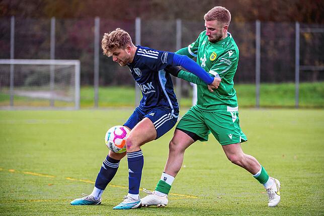 Bild 2: SV Blau-Weiß Murg erreicht ein 2:2 gegen SV Herten &ndash; und wir haben Bilder!