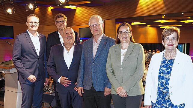 Jan Tschentscher, Jürgen Meier, Gerd Isenberg und Stephanie Bitterli bleiben dem Aufsichtsrat der Volksbank Hochrhein erhalten, das ...