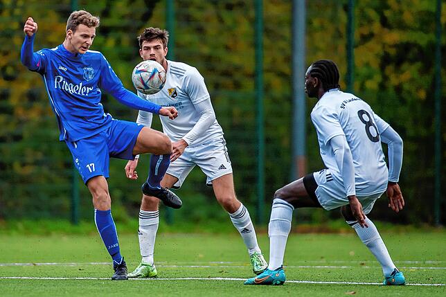 Bild 11: SV 08 Laufenburg muss sich mit 1:1 gegen SV Endingen begnügen &ndash; und wir haben Bilder!