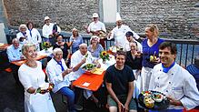 &bdquo;Küche, Wein, Kultur&ldquo;, lautet das Motto des Hoffestes in der Brückengasse 16, zu dem der Bodensee Kochverein und die ...