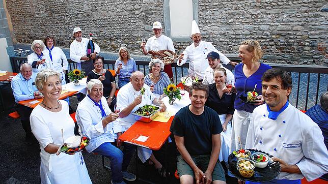 &bdquo;Küche, Wein, Kultur&ldquo;, lautet das Motto des Hoffestes in der Brückengasse 16, zu dem der Bodensee Kochverein und die ...