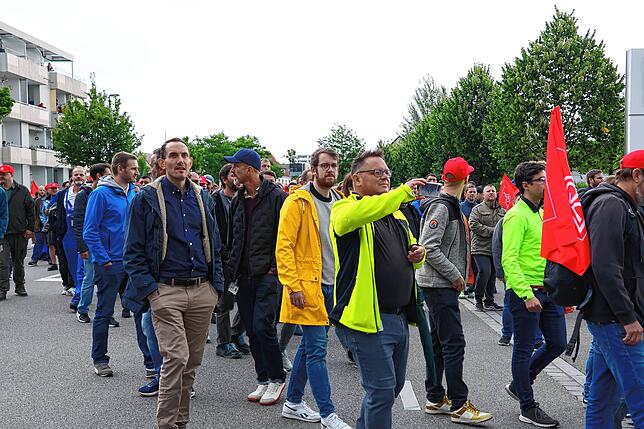 Bild 9: Protest bei ZF Friedrichshafen: So kämpfen die Mitarbeiter gegen den drohenden Stellenabbau