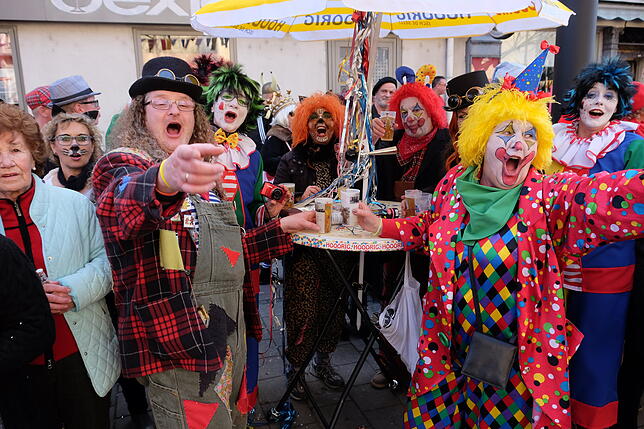 Bild 10: Bilder vom großen Narrenbaum-Umzug aller Singener Zünfte (Teil 2)