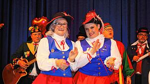 Obermarketenderin Petra Meier-Hänert (links) und ihre Stellvertreterin Simone Meier hatten viel Spaß bei ihrem Jubiläumsfest.