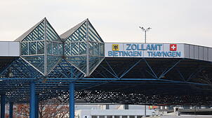Ein per Haftbefehl Gesuchter wurde am Grenzübergang Bietingen/Thayngen kontrolliert.