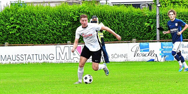 Bild 8: SG FC Wehr/Brennet siegt 14:1 beim Schlusslicht VfB Waldshut – und wir haben Fotos!