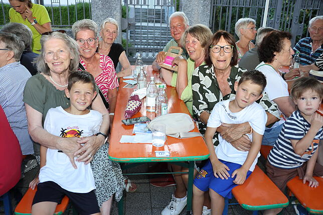 Bild 11: So schön war es auf dem Schweizer Feiertag in Stockach
