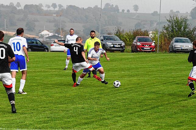 Bild 1: FC Dettighofen bleibt nach 0:2-Niederlage bei der SG Bettmaringen siegloses Schlusslicht der Liga &ndash; und wir haben Bilder!