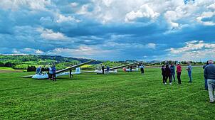 Am Schnupperflugtag der Luftsportgemeinschaft Hotzenwald können die Besucher bei bestem Wetter mit drei Doppelsitzern abheben. Foto: ...
