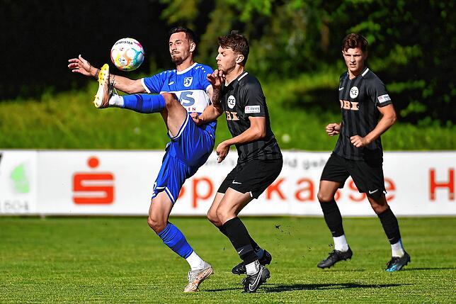 Bild 39: FC Erzingen steigt nach 3:2 gegen FC Emmendingen in die Landesliga auf &ndash; wir haben Bilder!