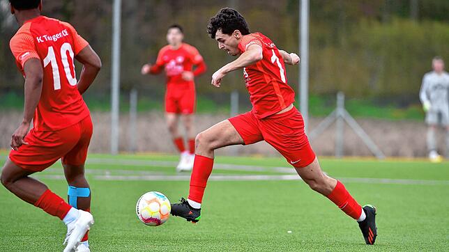 Schnell: Dion Elshani hat sich dank seines Trainingseinsatzes, seiner Schnelligkeit und Dribbelstärke zu einer festen Größe in der ...