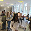 In fast allen städtischen Schulen gibt es eine Mensa, in der die Kinder essen können. Auch im Schulzentrum Schreienesch, wo dieses Bild ...